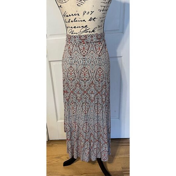 The Limited Women’s 8 High-Low Multi Print Lightweight Maxi Skirt Red/Blue - Picture 9 of 9